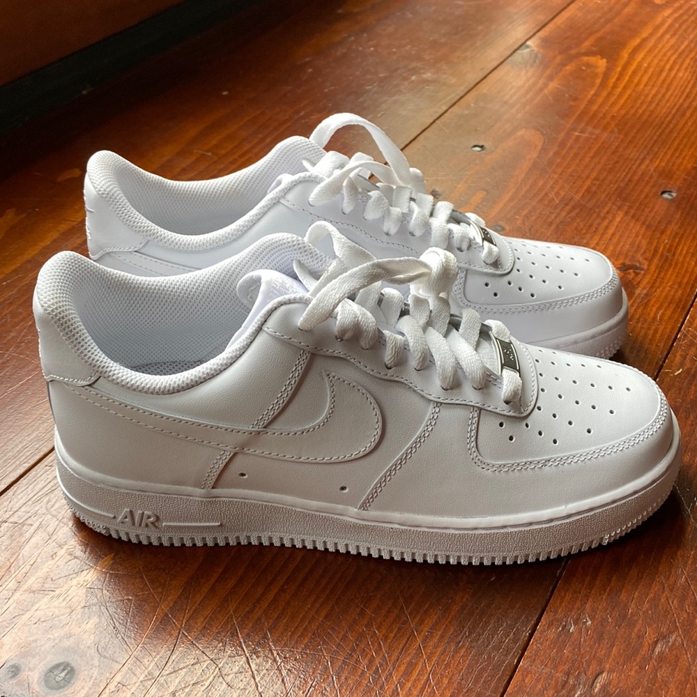 NEW, Air Force 1 ‘07 with Box. Sz: Men’s 7.5, Women’s 9.